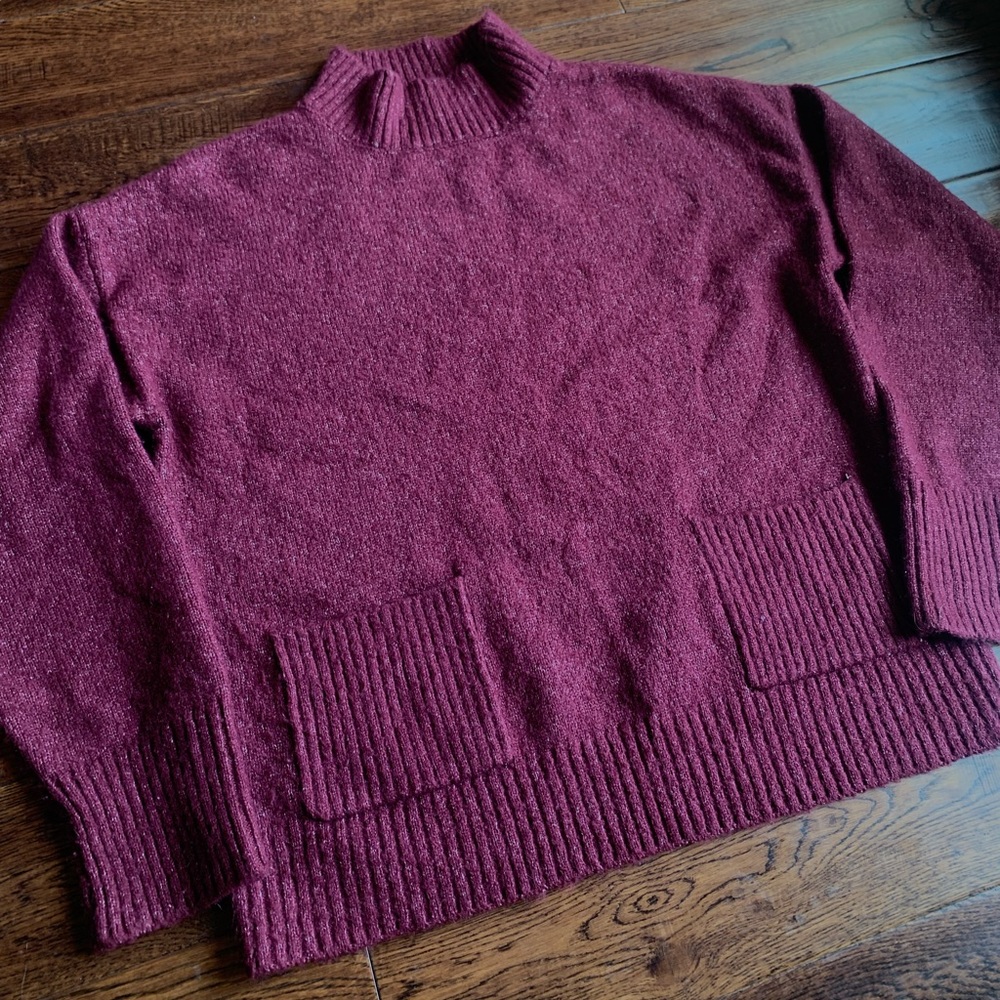 Sweater - Picture 1 of 2